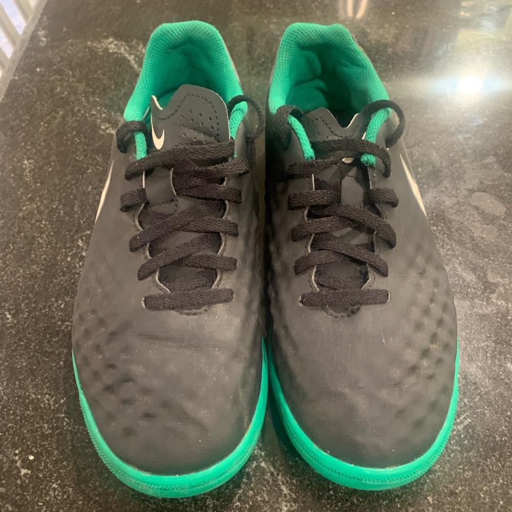 Nike indoor soccer cleats